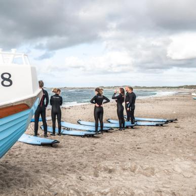 Det går utmärkt att surfa i Nordjylland på hösten